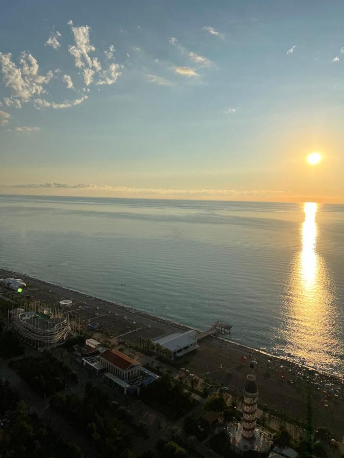 The Best Beach Aparthotel Orbi City Batumi Exterior foto