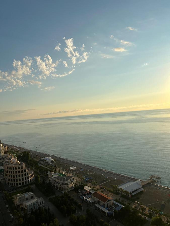 The Best Beach Aparthotel Orbi City Batumi Exterior foto